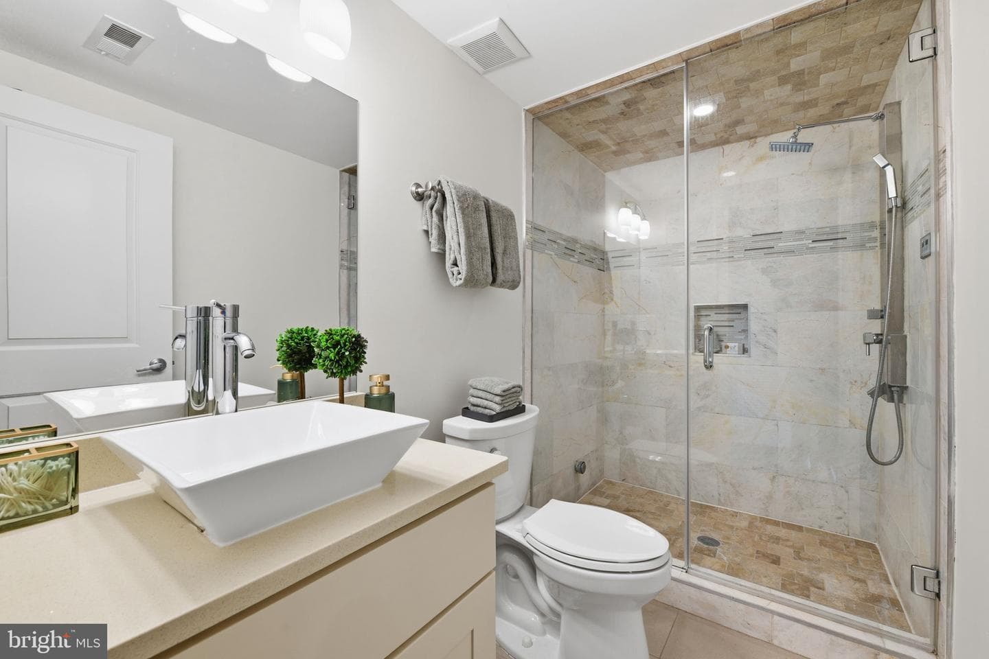 26 Q Street NE #1 photo 18