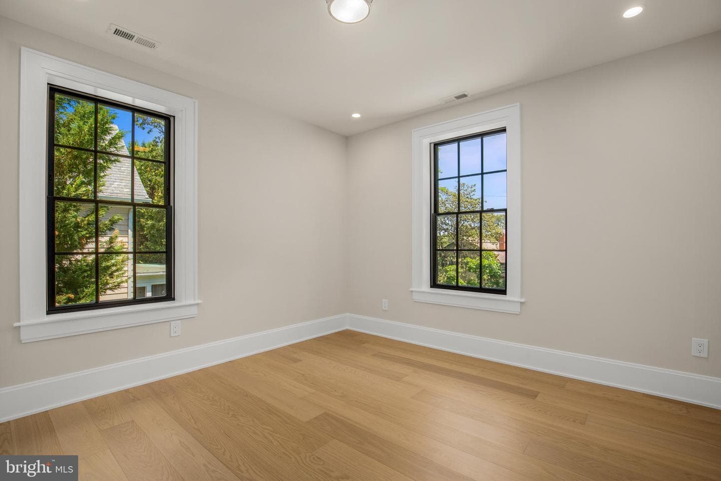 2710 36th Street NW photo 18