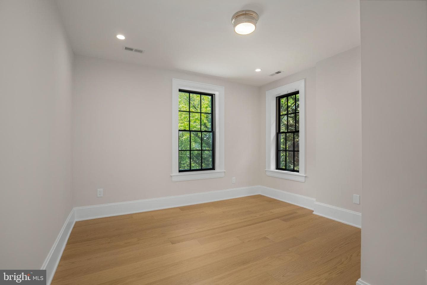 2710 36th Street NW photo 22