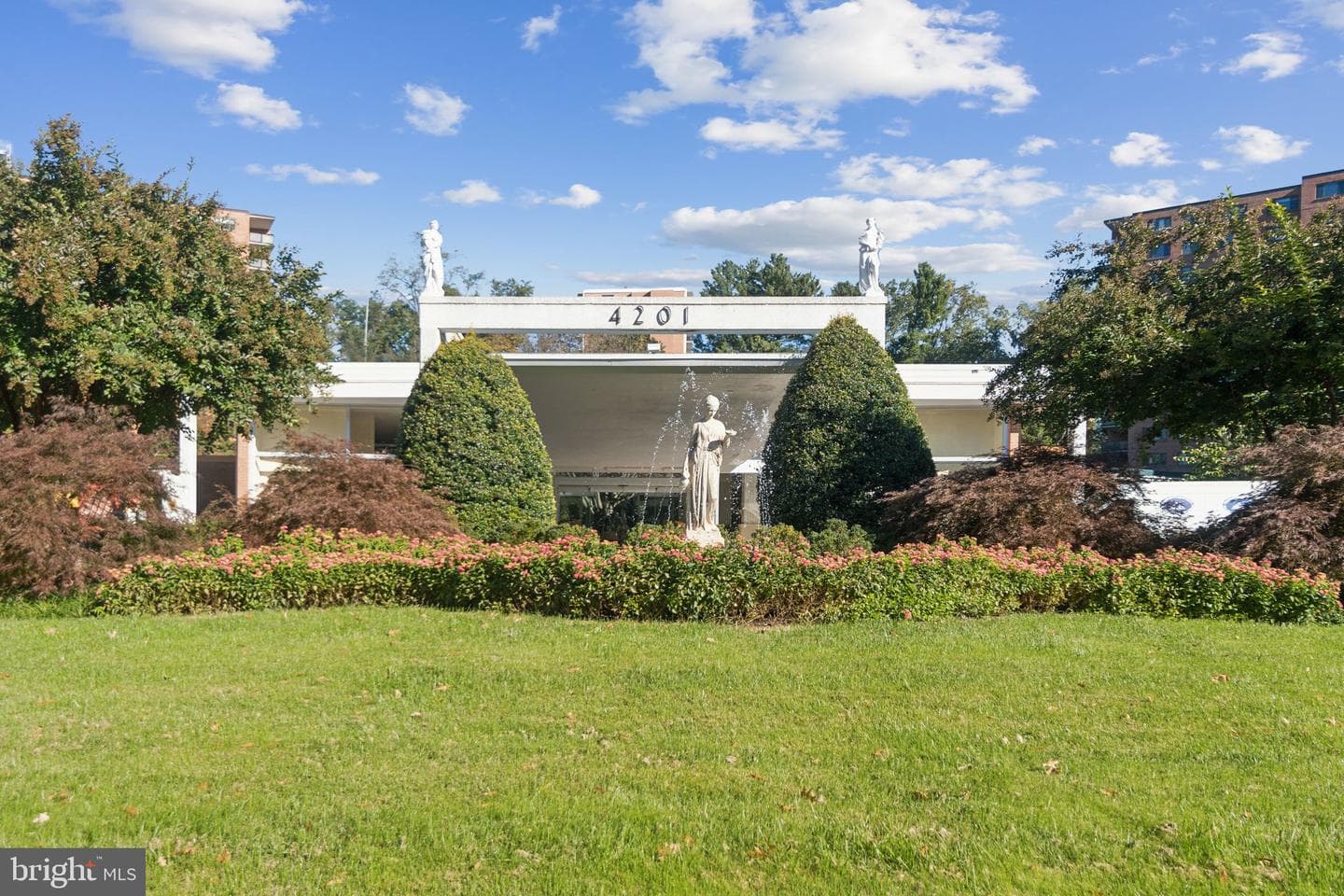 4201 Cathedral Avenue NW #718e photo 11