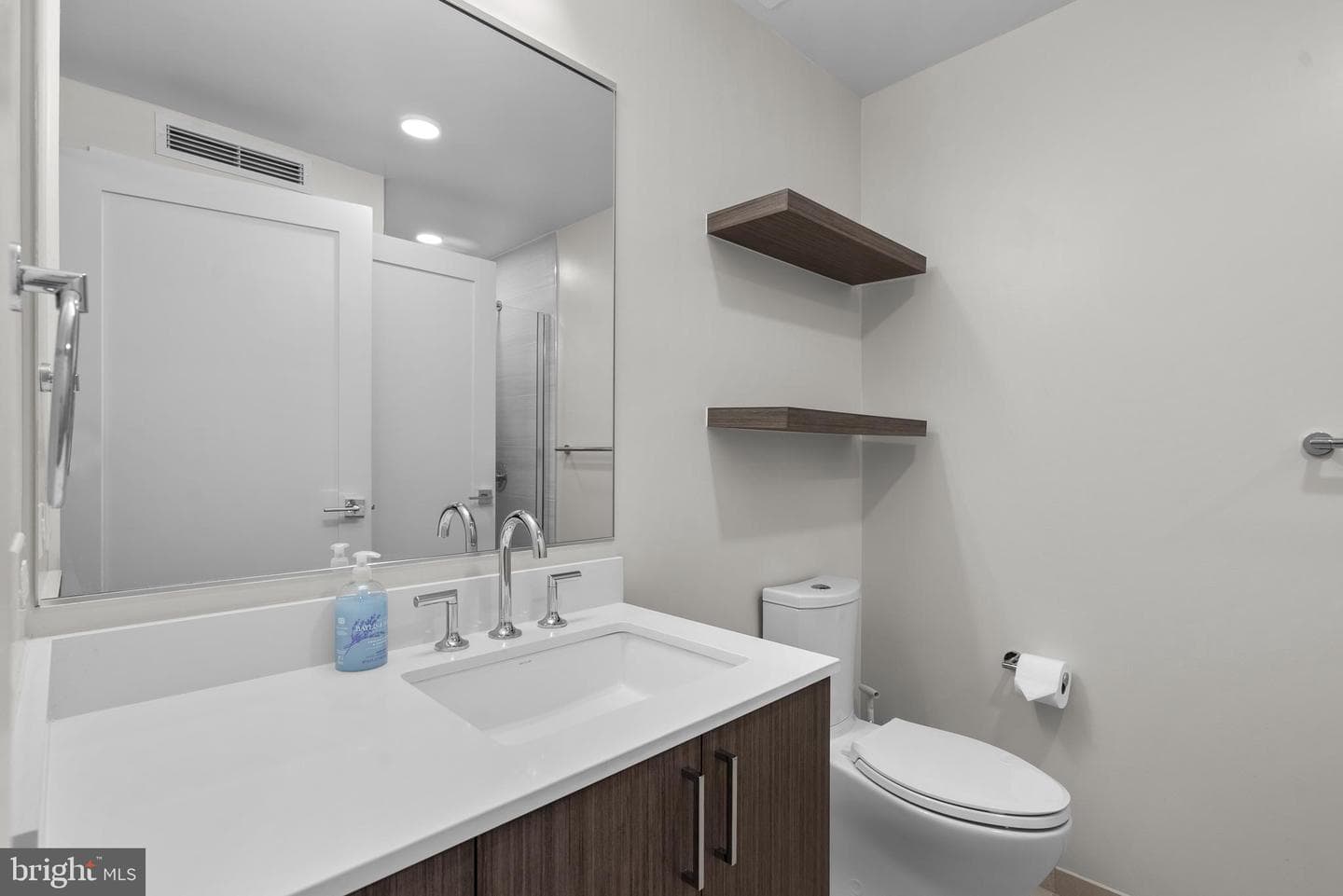 1211 Van Street SE #404 photo 10