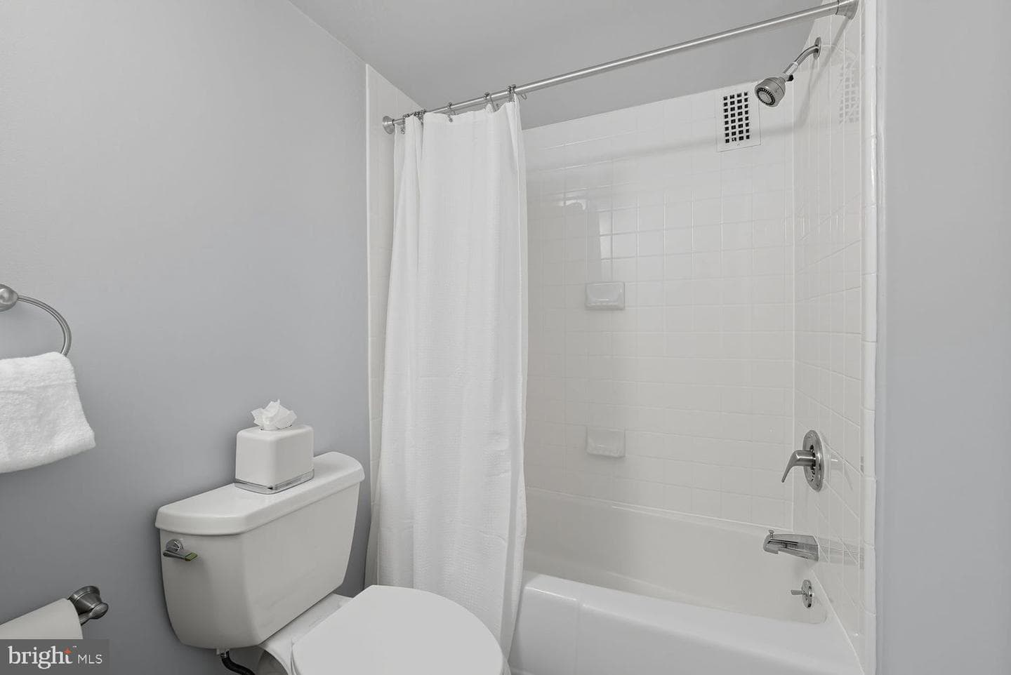 3001 Veazey Terrace NW #726 photo 16