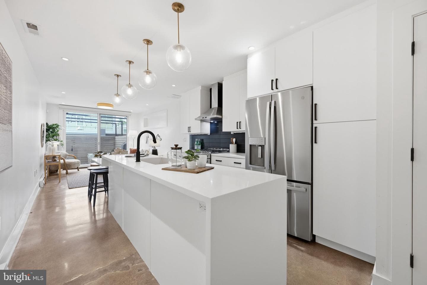 445 Ridge Street NW photo 3