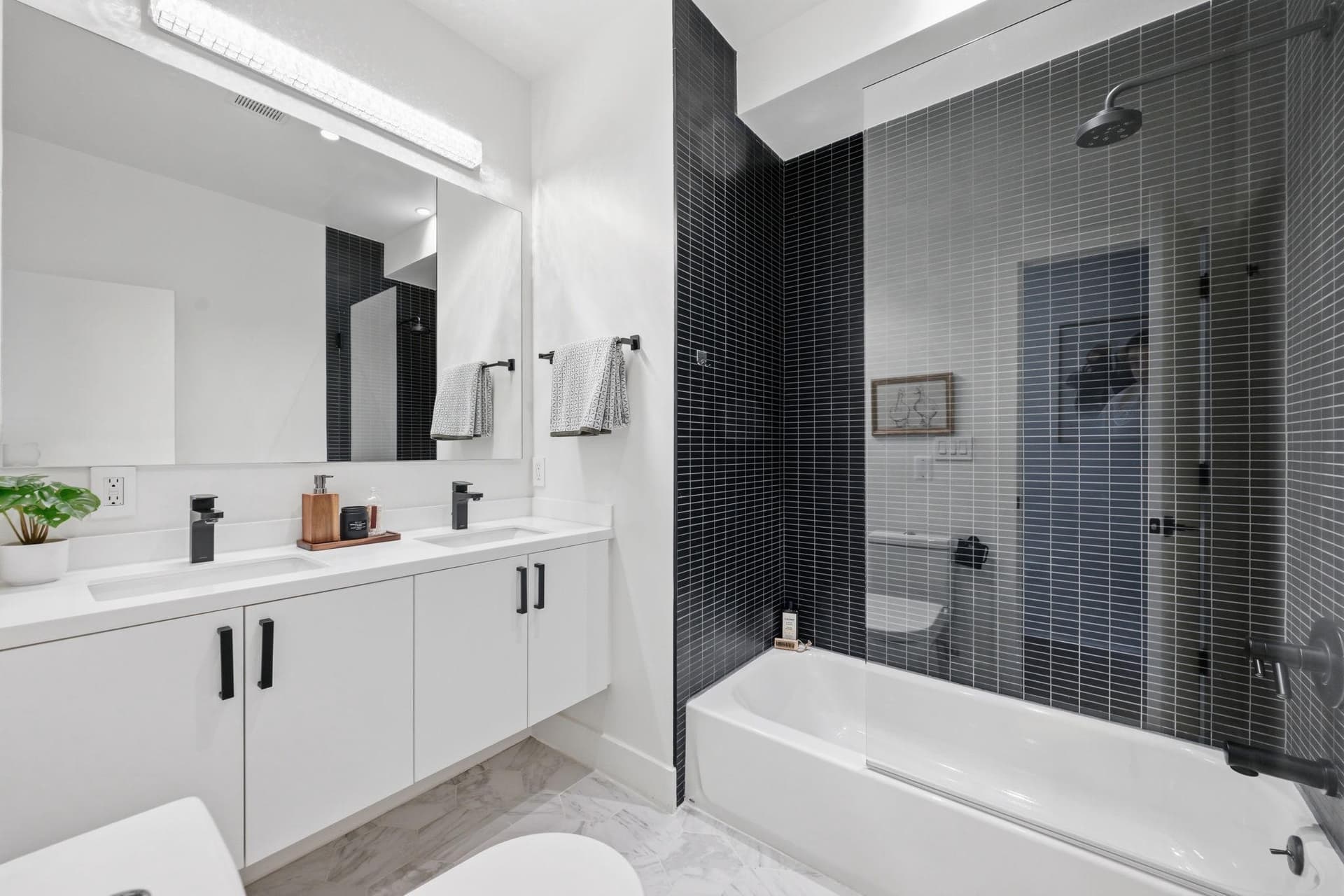 445 Ridge Street NW photo 31