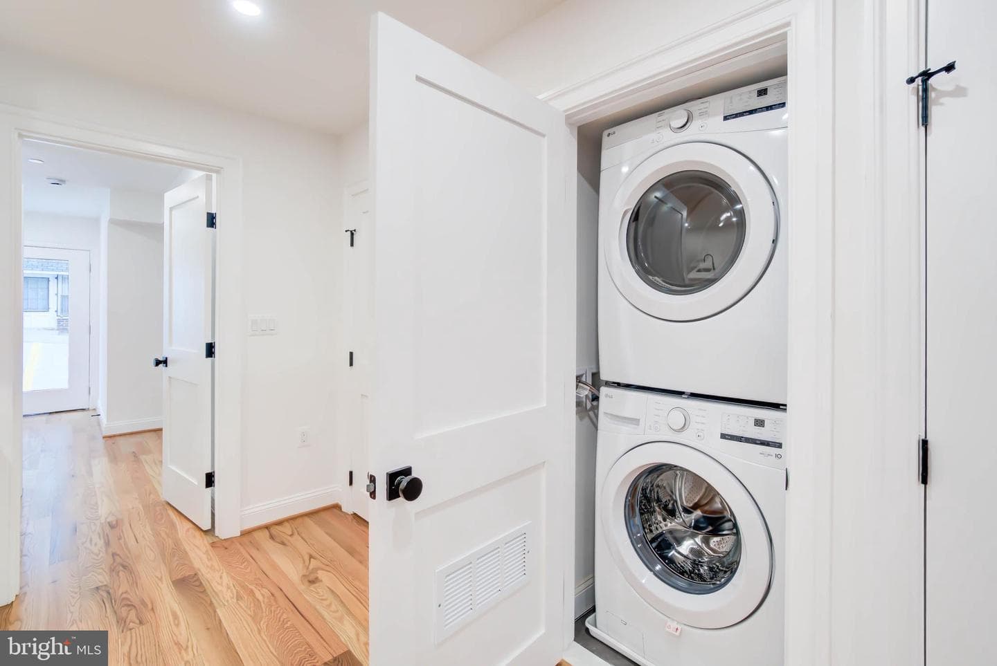 2910 18th Street NW photo 46