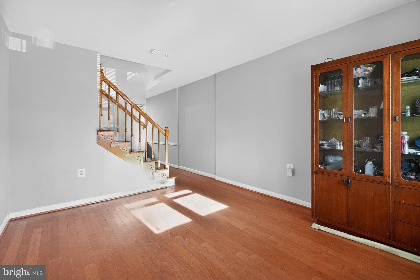 1718 Montana Avenue NE #1718 photo 4