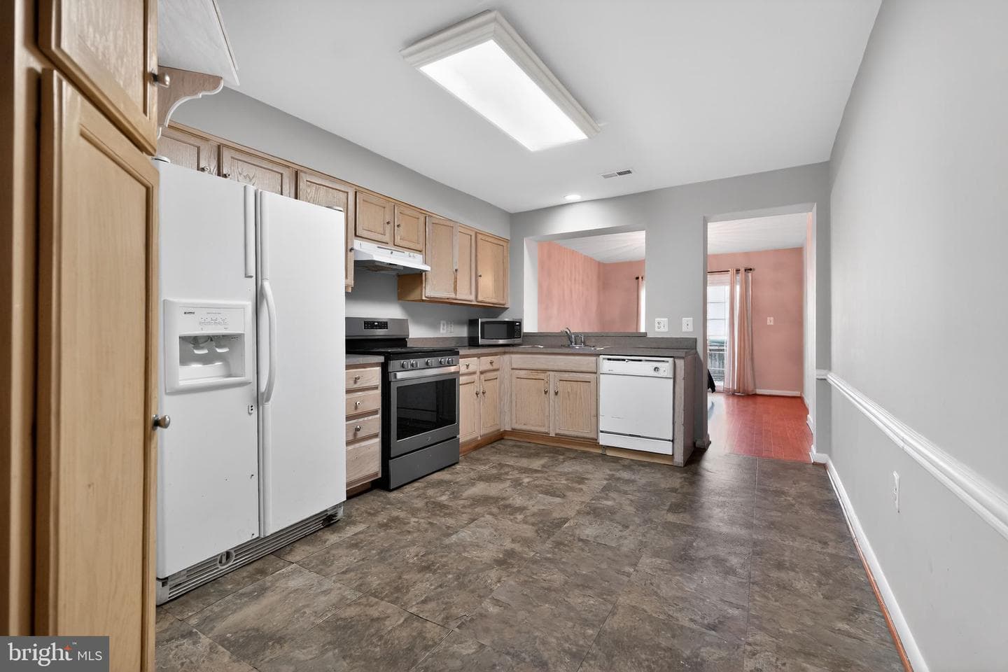 1718 Montana Avenue NE #1718 photo 5