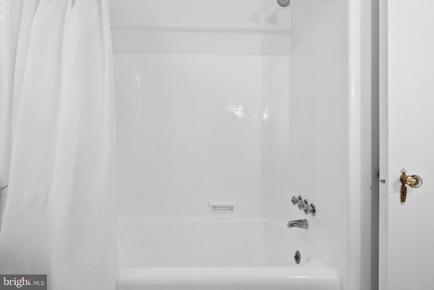 3601 Connecticut Ave NW #107 photo 31