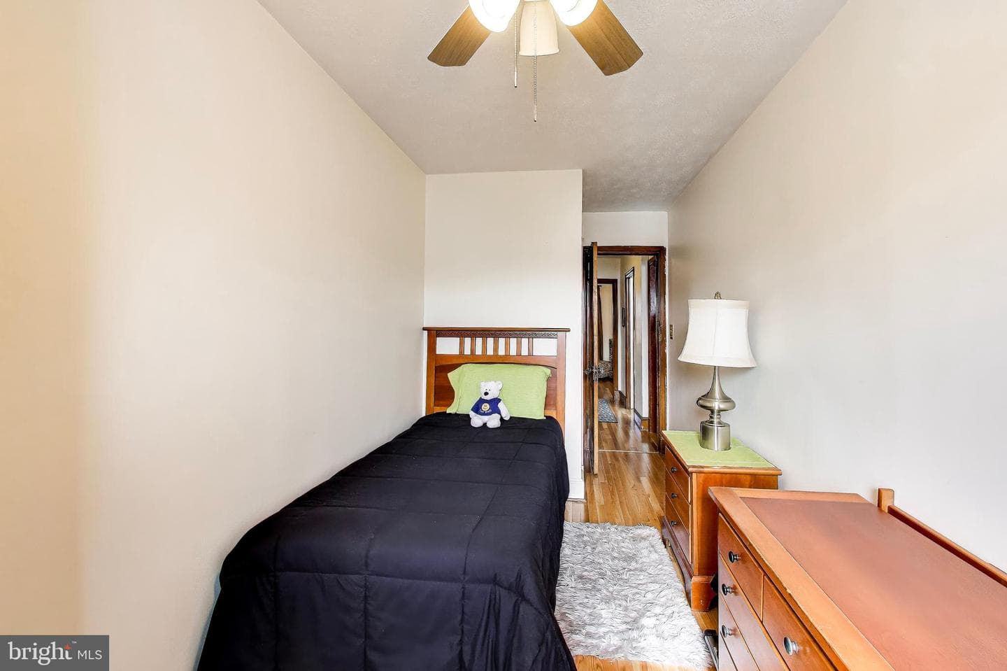 1655 C Street NE photo 16