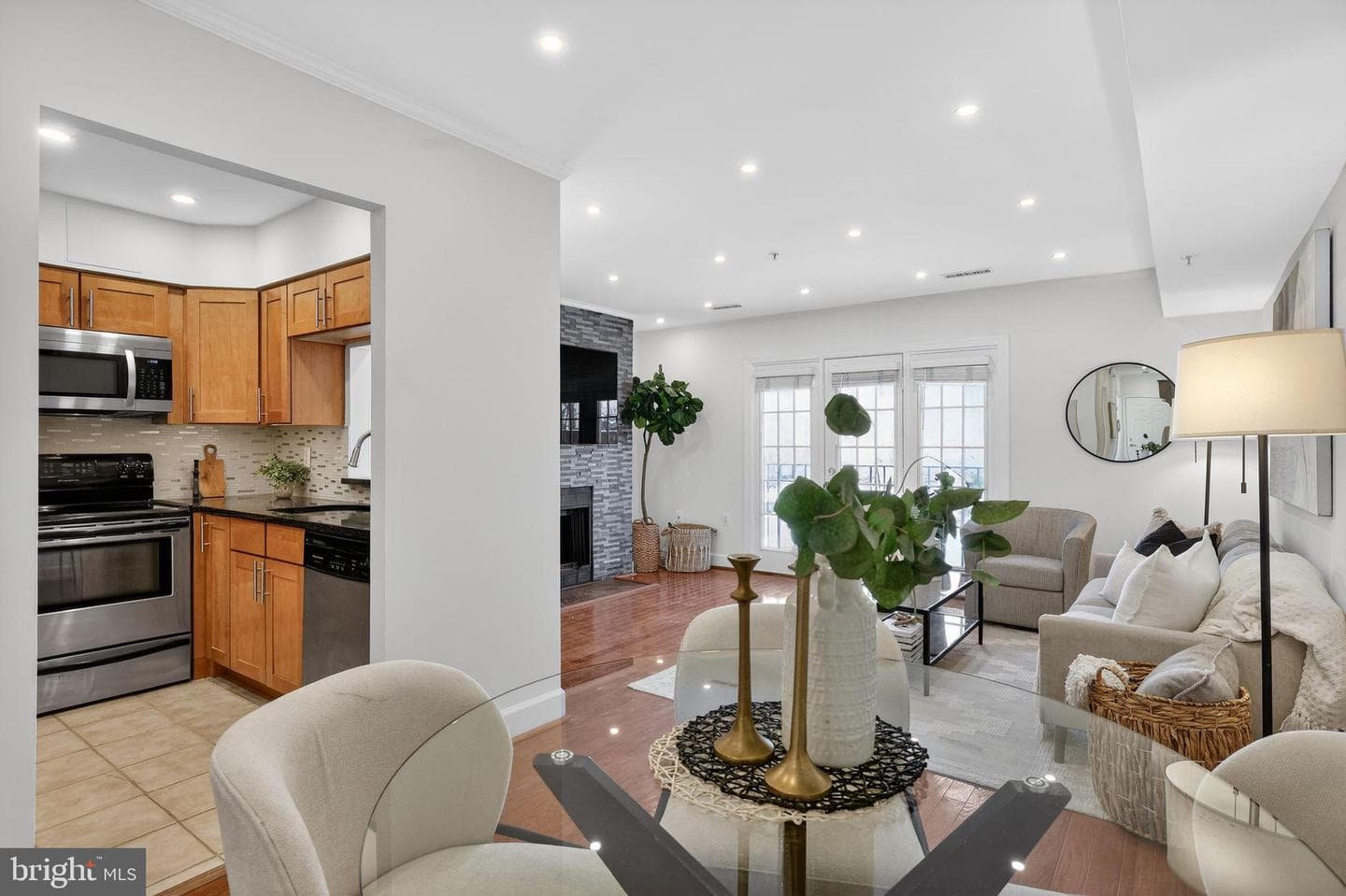 3805 Porter Street NW #201 photo 14