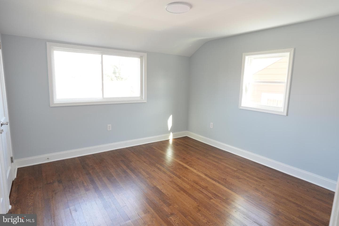 164 Elmira Street SW photo 13