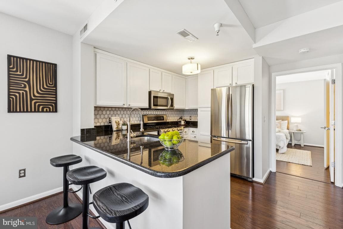 355 I Street SW #501 photo 7