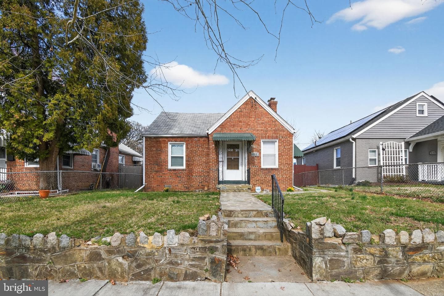 516 Lebaum Street SE