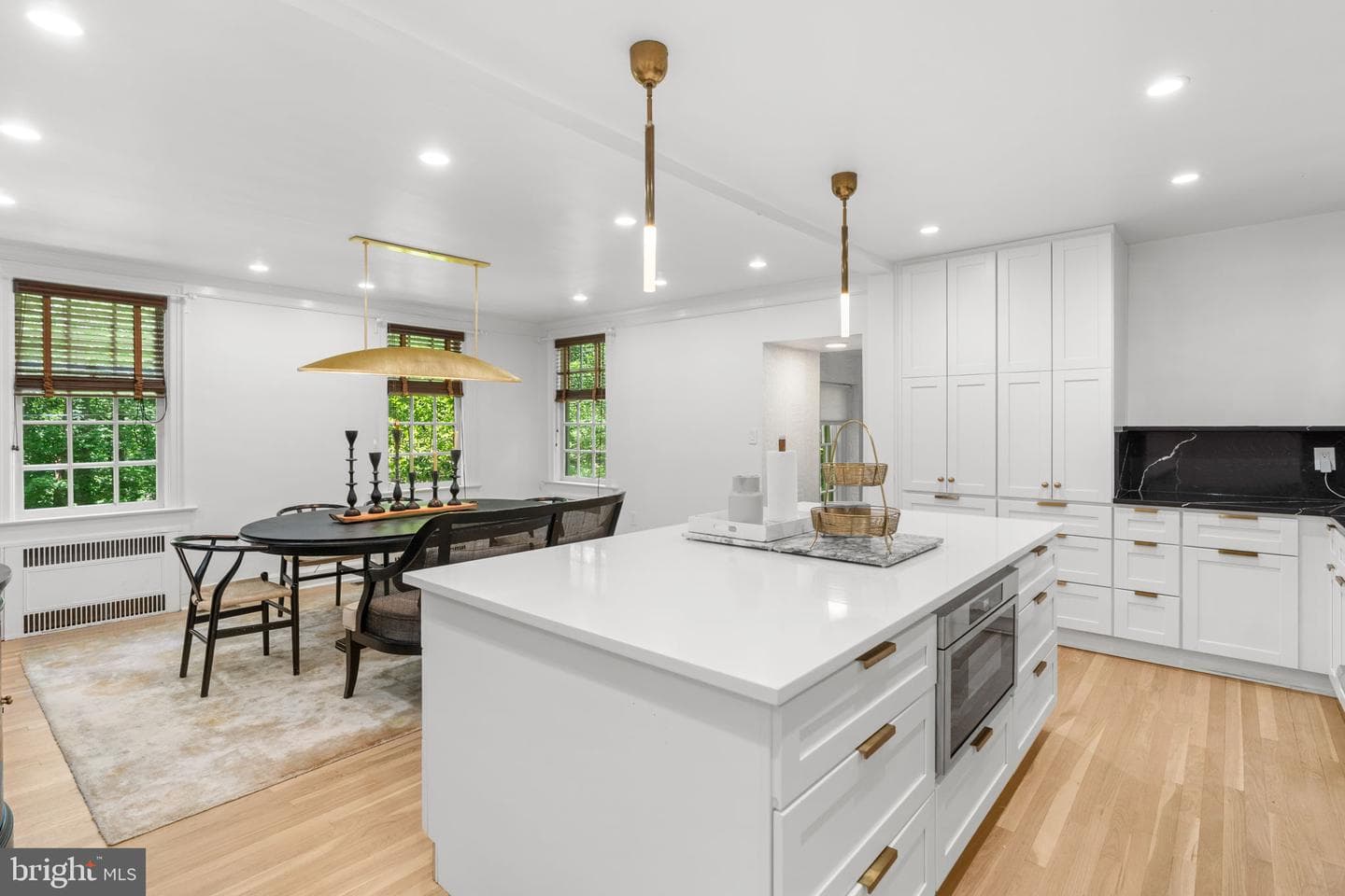 2035 Parkside Drive NW photo 11