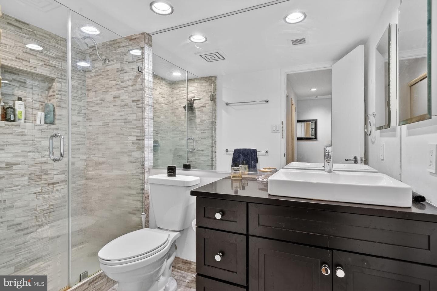 1045 31st Street NW #21 photo 17