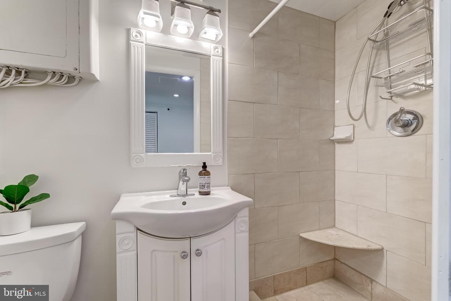 2217 39th Place NW photo 23