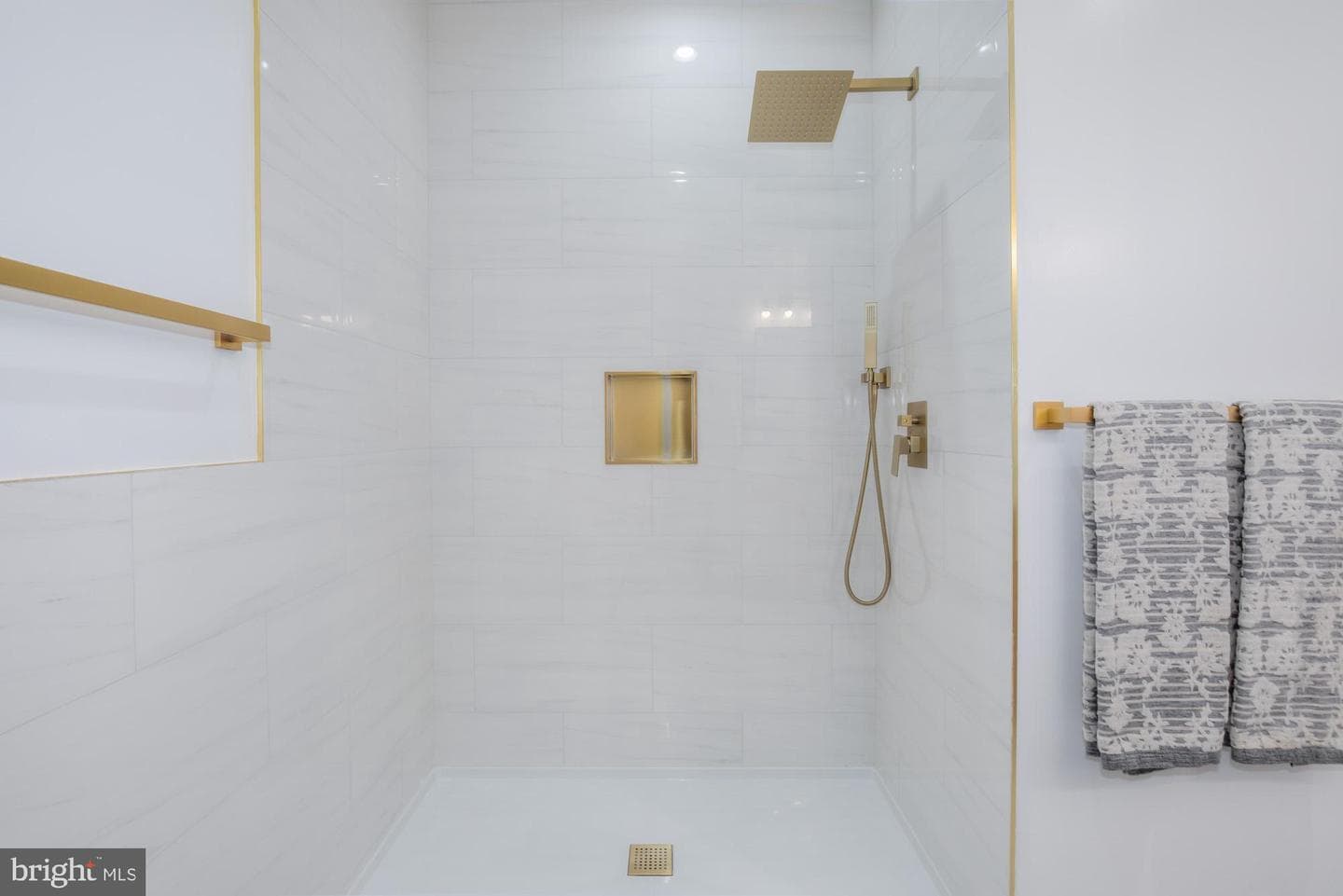1218 5th Street NE #2 photo 13
