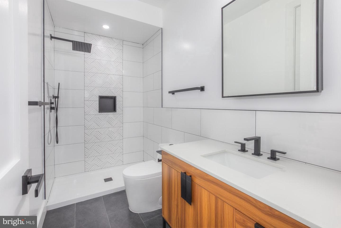 1218 5th Street NE #2 photo 9