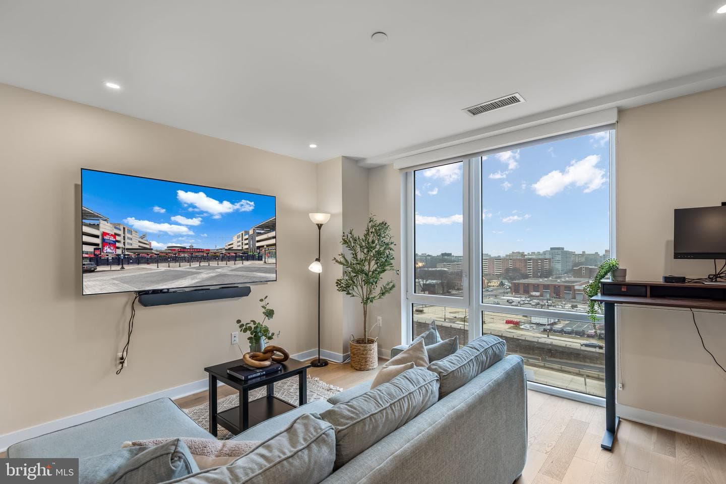 37 L Street SE #803 photo 11