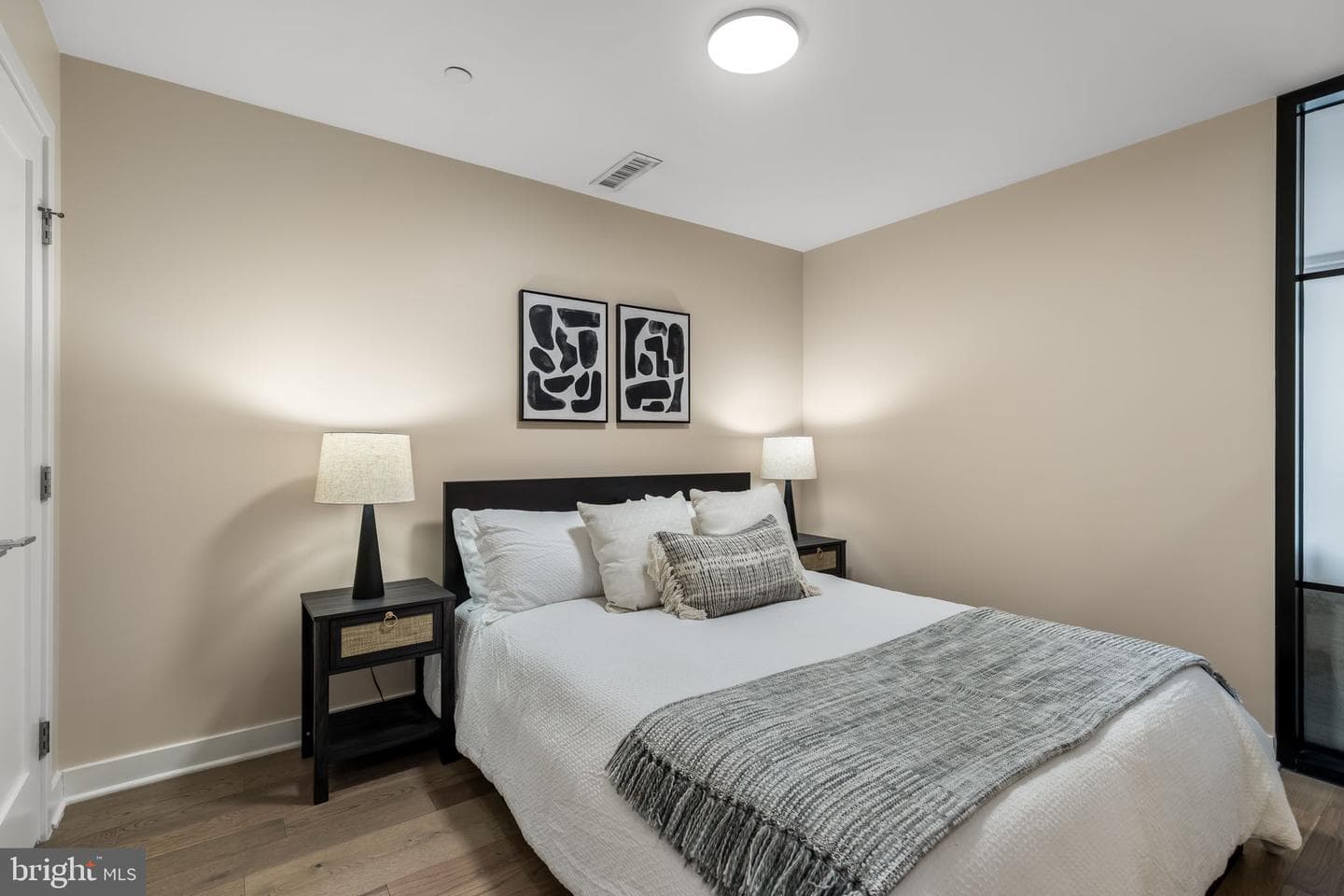 37 L Street SE #803 photo 4