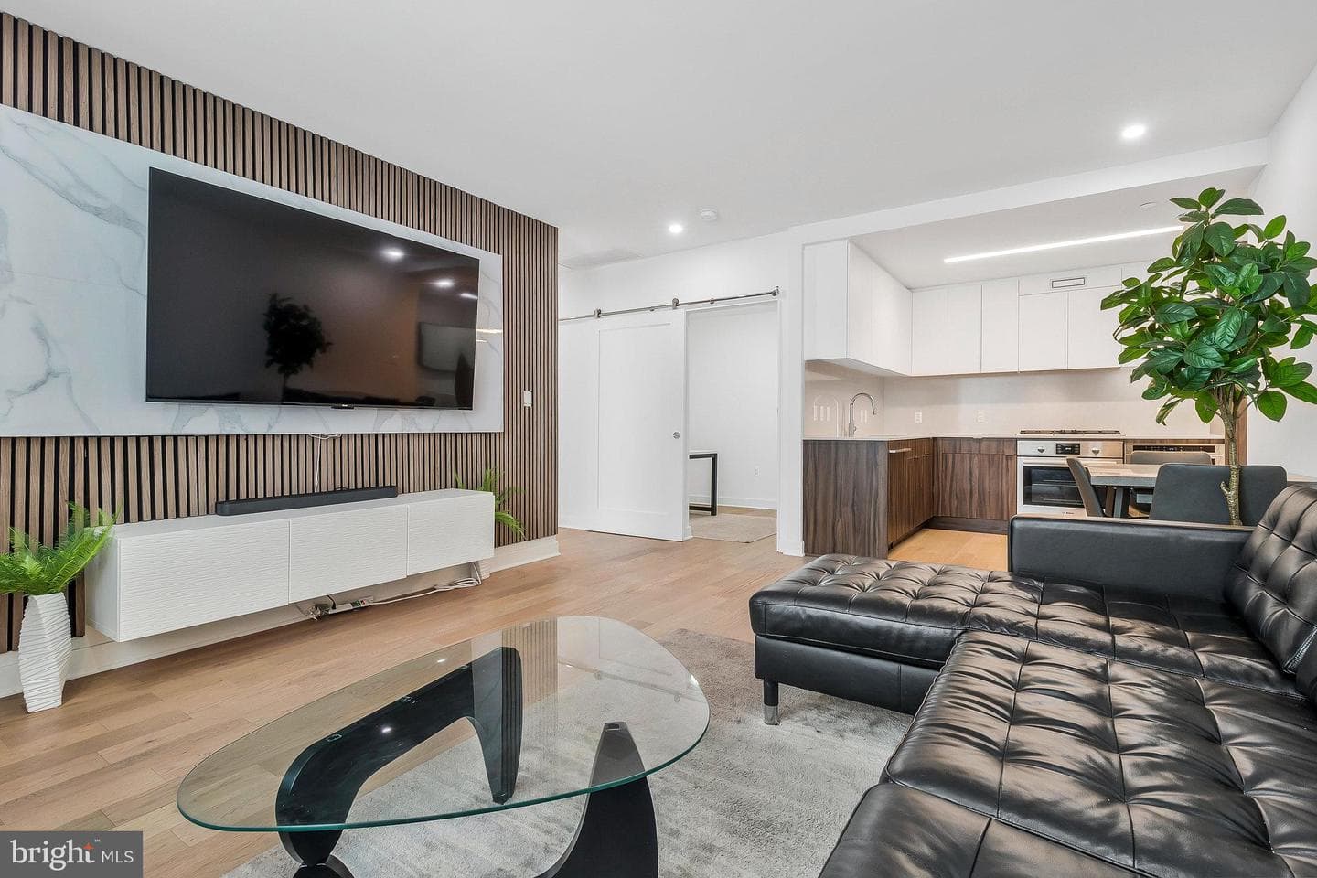 37 L Street SE #101 photo 17