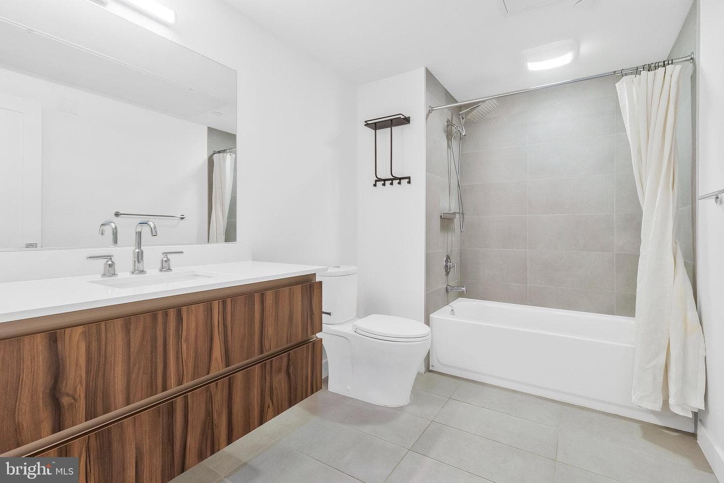 37 L Street SE #101 photo 23