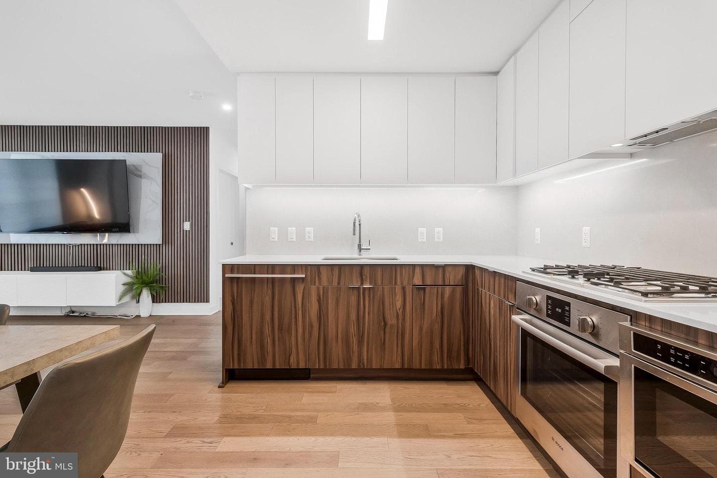 37 L Street SE #101 photo 7