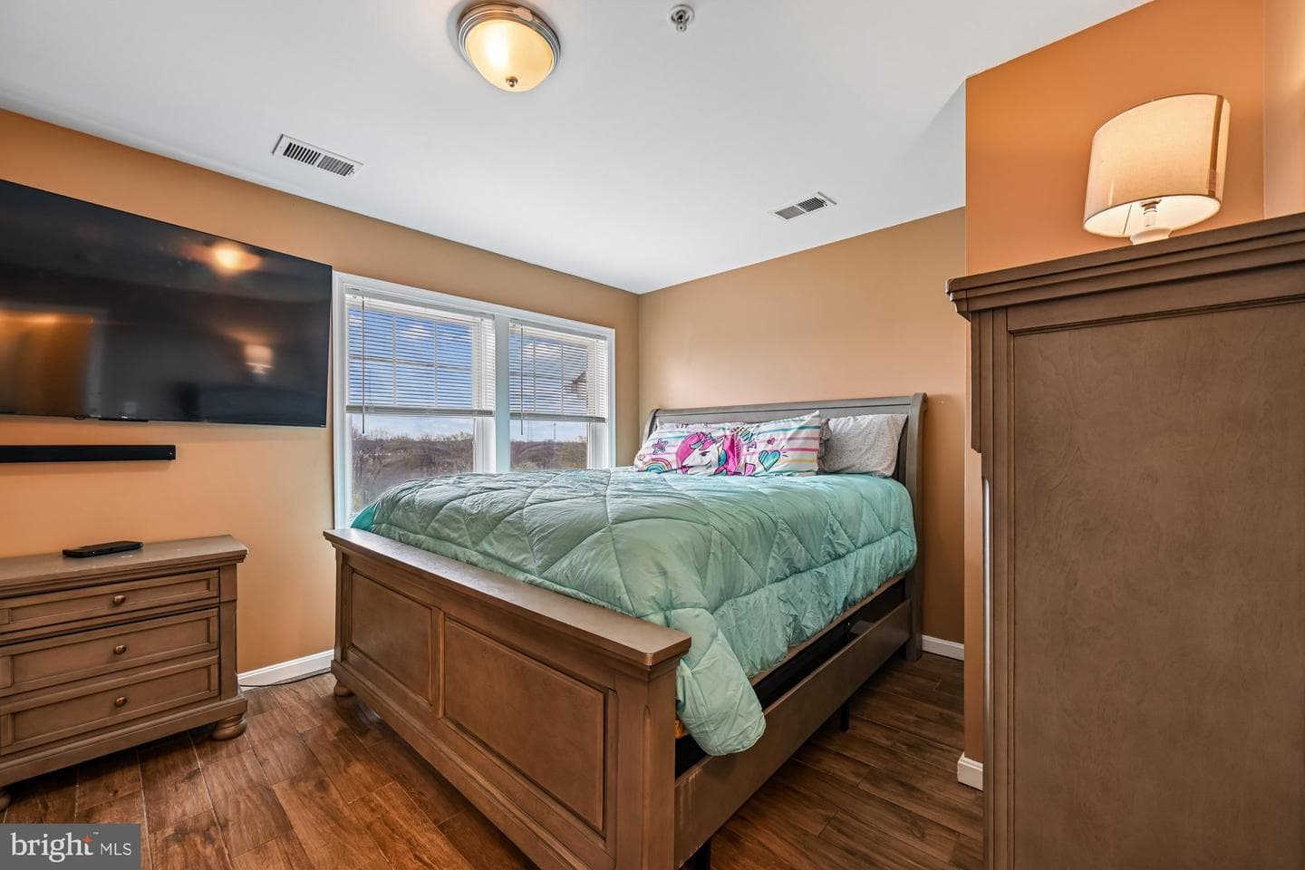 2382 Elvans Road SE photo 30