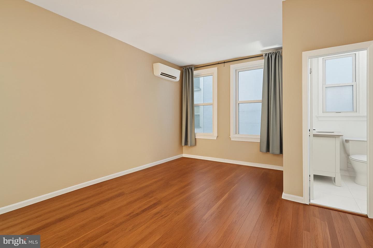 1300 Massachusetts Avenue NW #205 photo 2