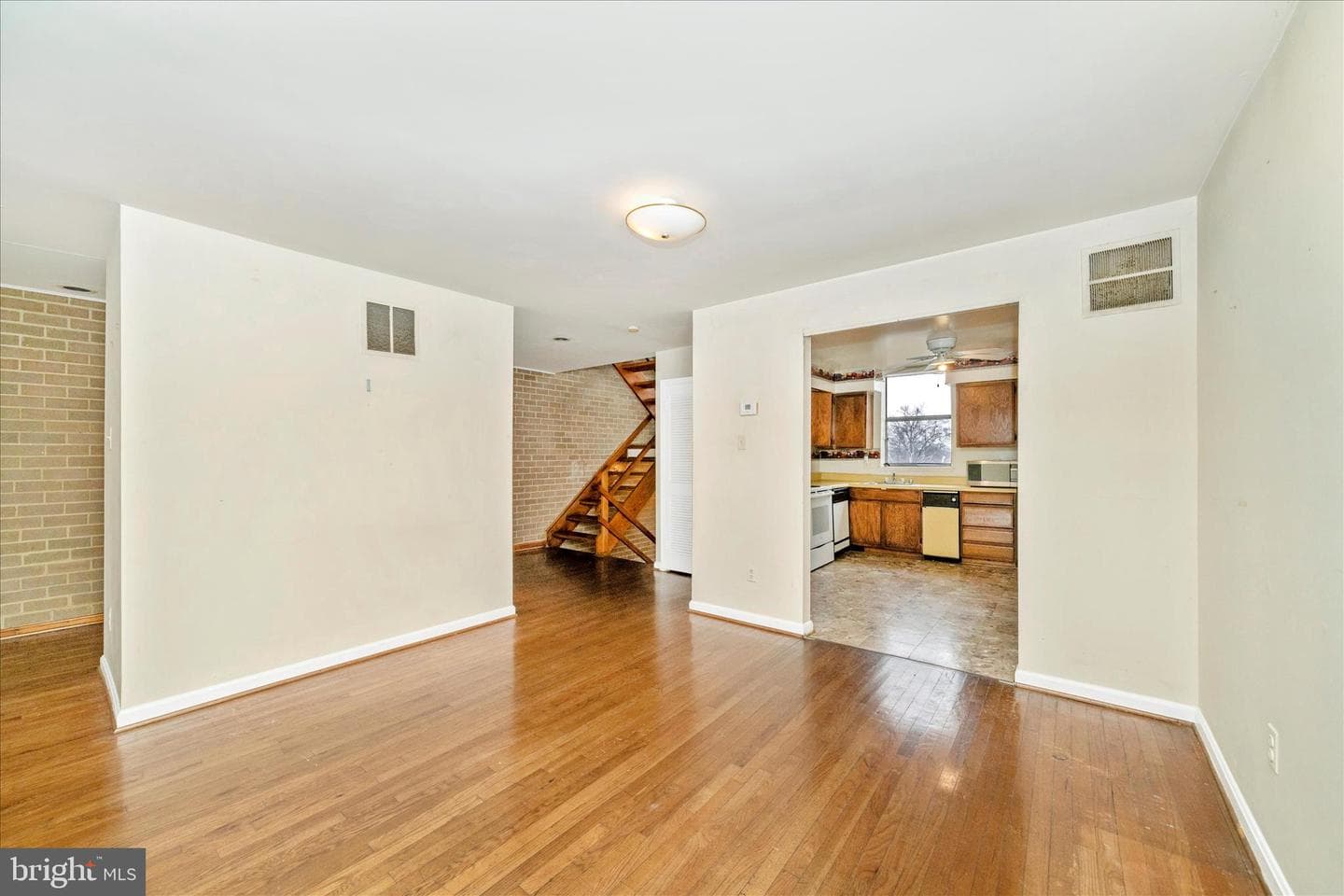 3136 Banneker Drive NE #3136 photo 5