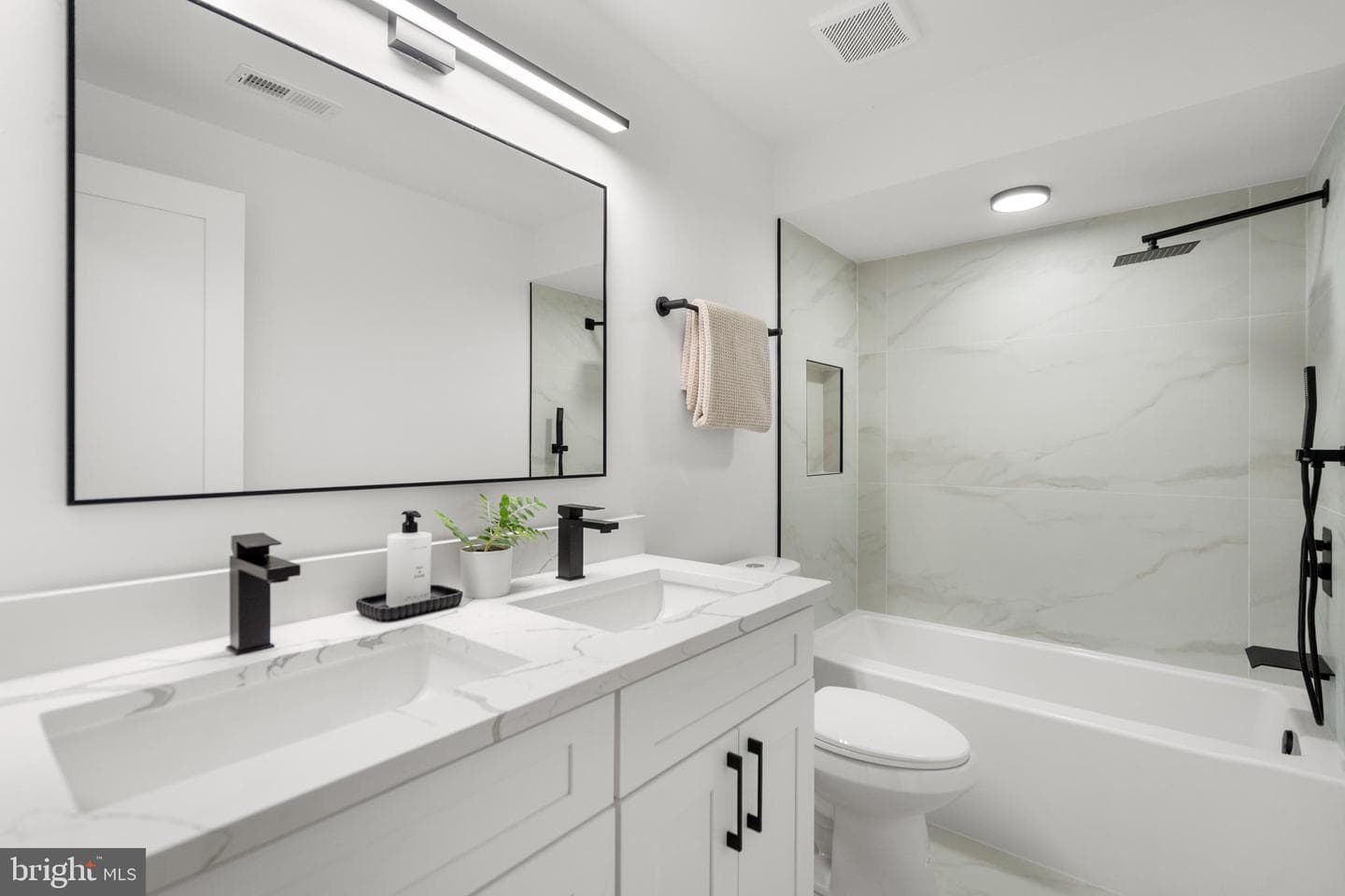 249 Gallatin Street NW photo 32