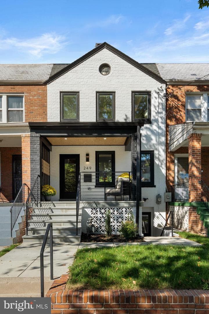 249 Gallatin Street NW photo 43
