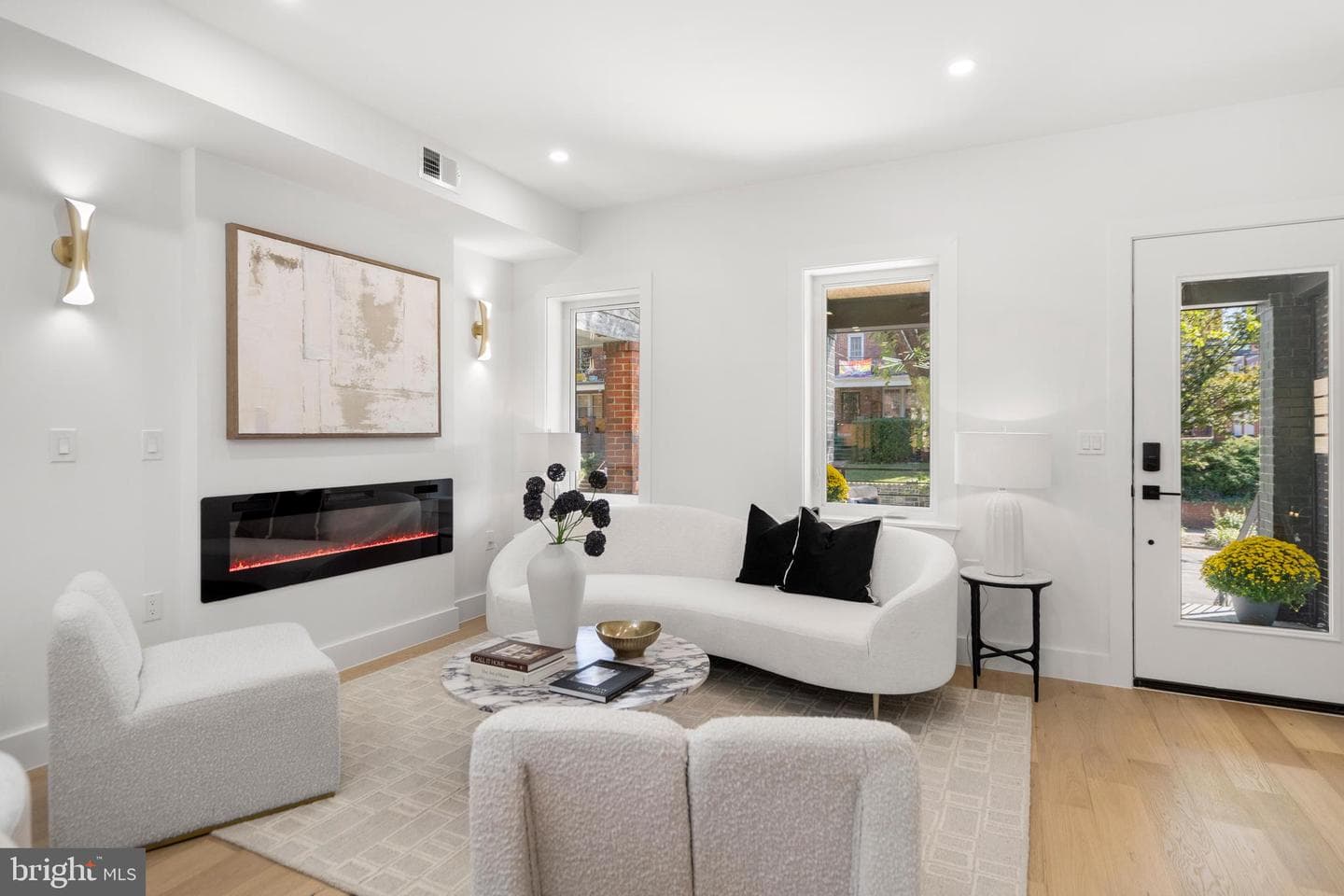 249 Gallatin Street NW photo 8