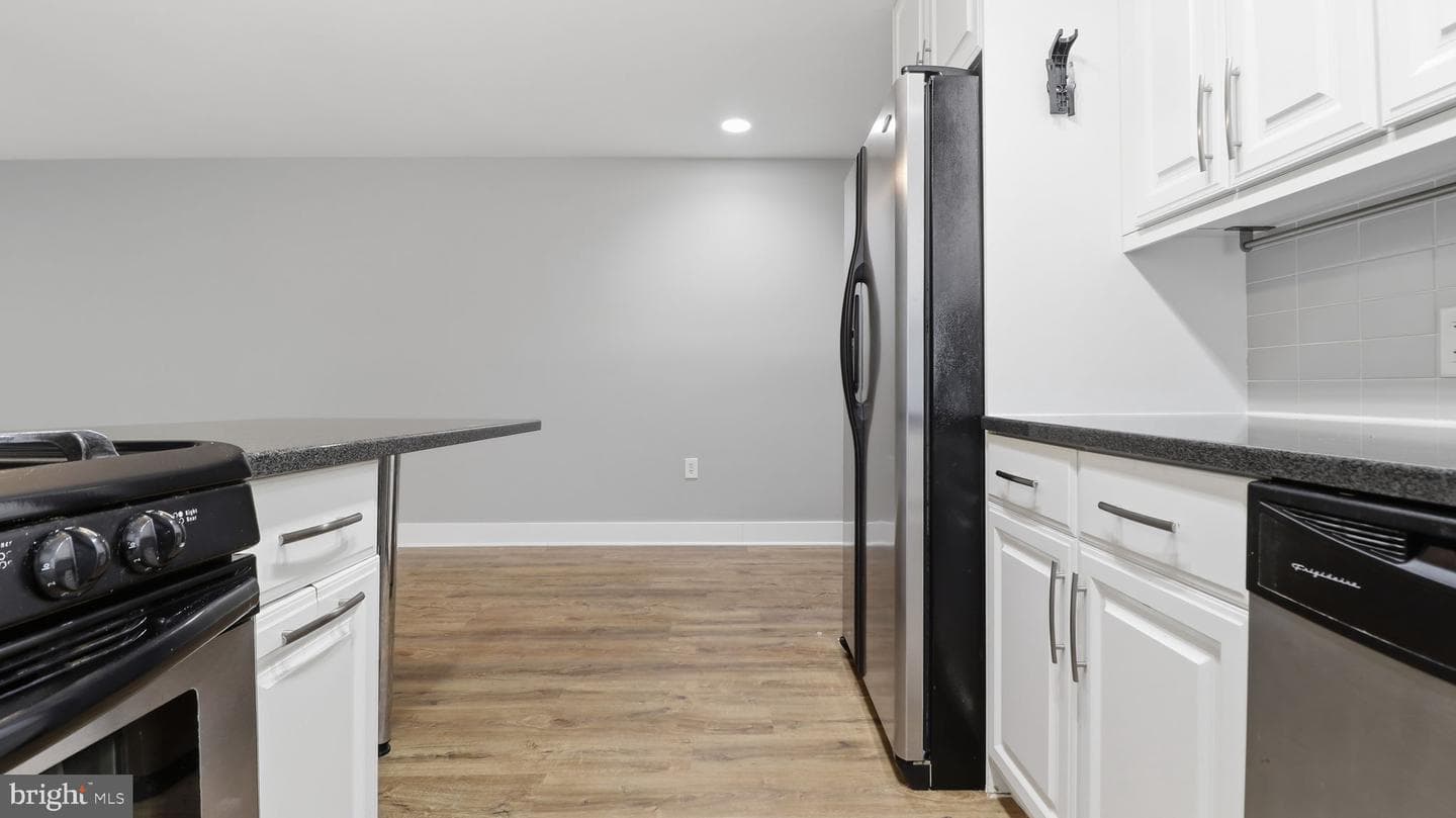 2317 16th Street SE #102 photo 8