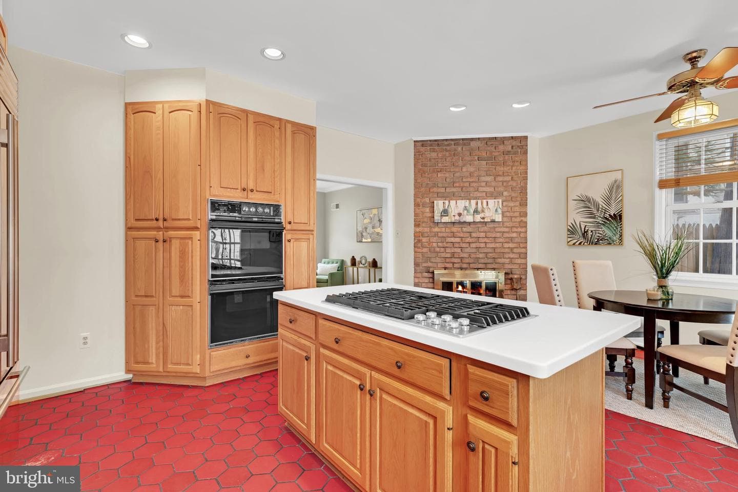 4436 Albemarle Street NW photo 9