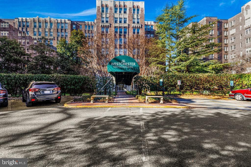 4000 Cathedral Avenue NW #218b photo 12