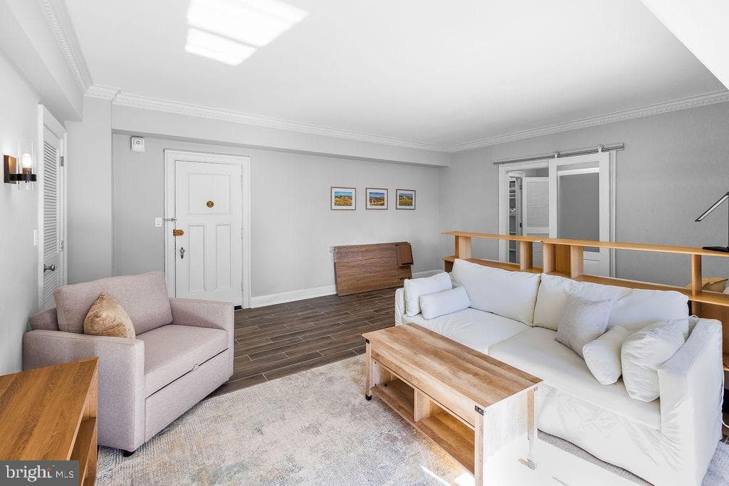 4000 Cathedral Avenue NW #218b photo 6