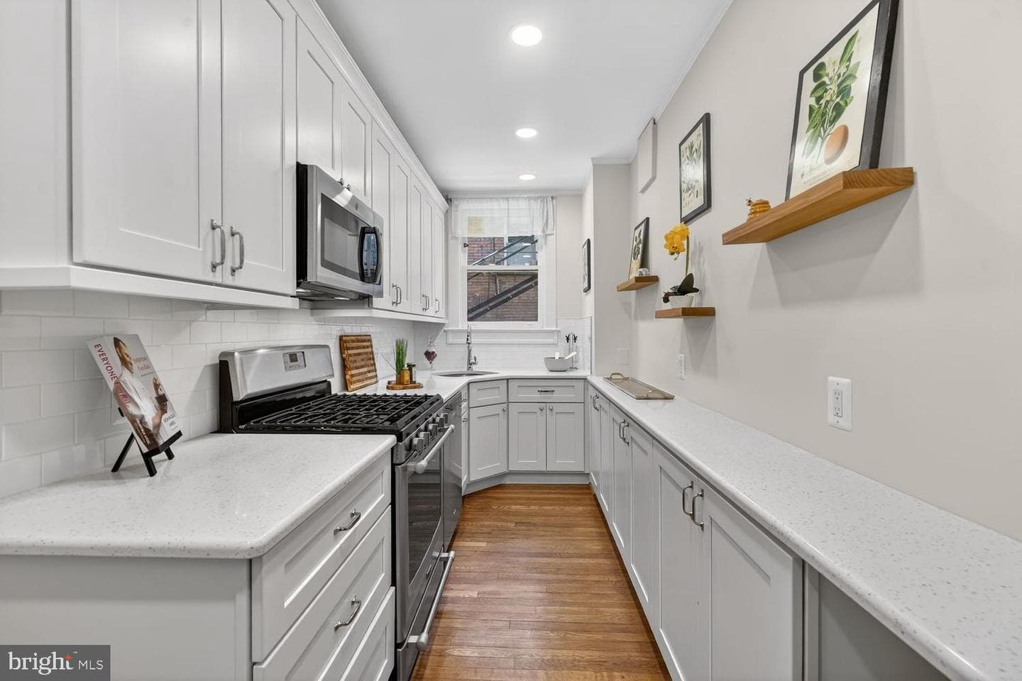 3024 Porter Street NW #102 photo 6
