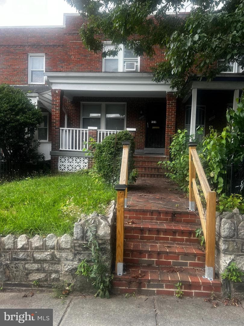 1339 Queen Street NE, Washington