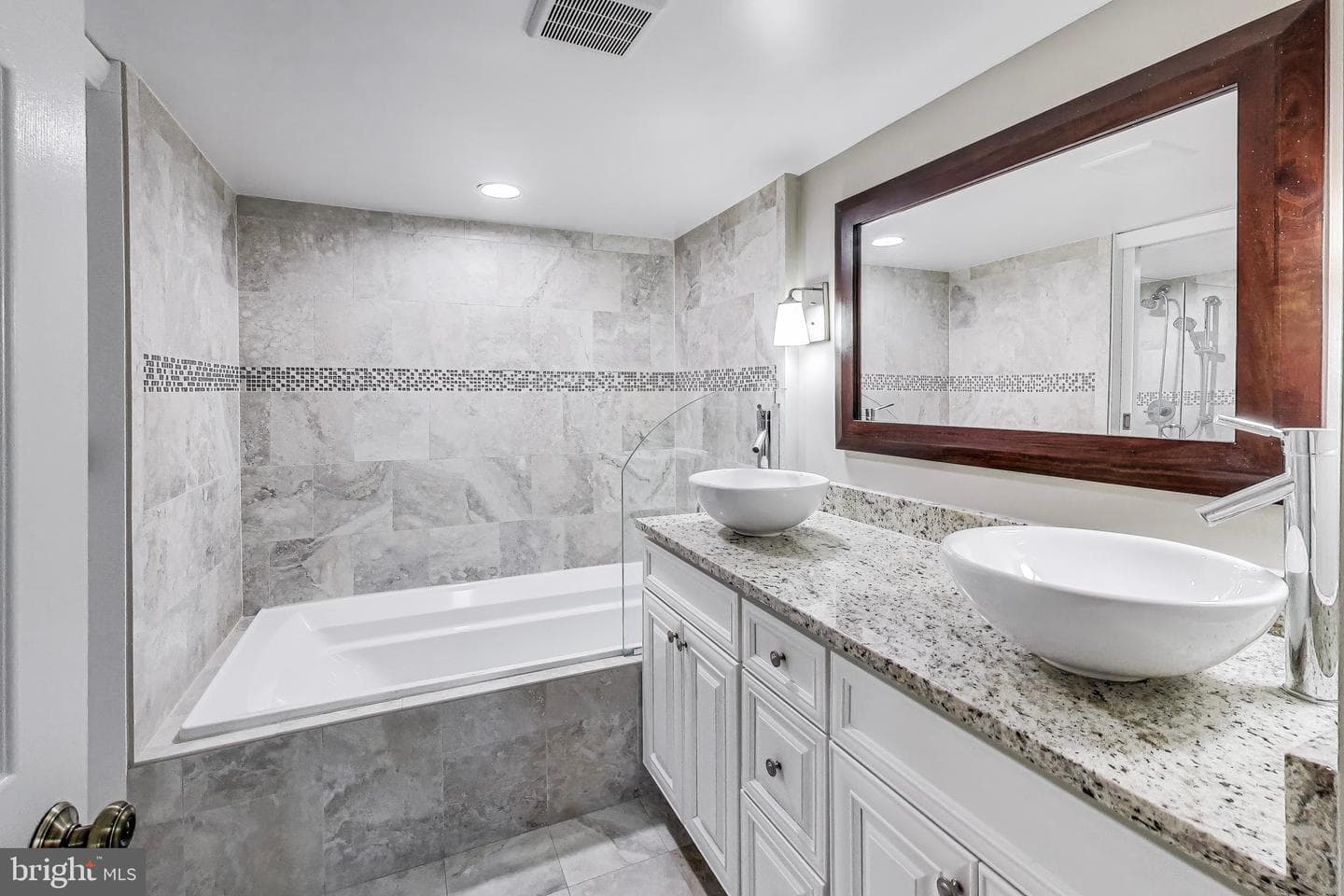 2111 Wisconsin Avenue NW #109 photo 25