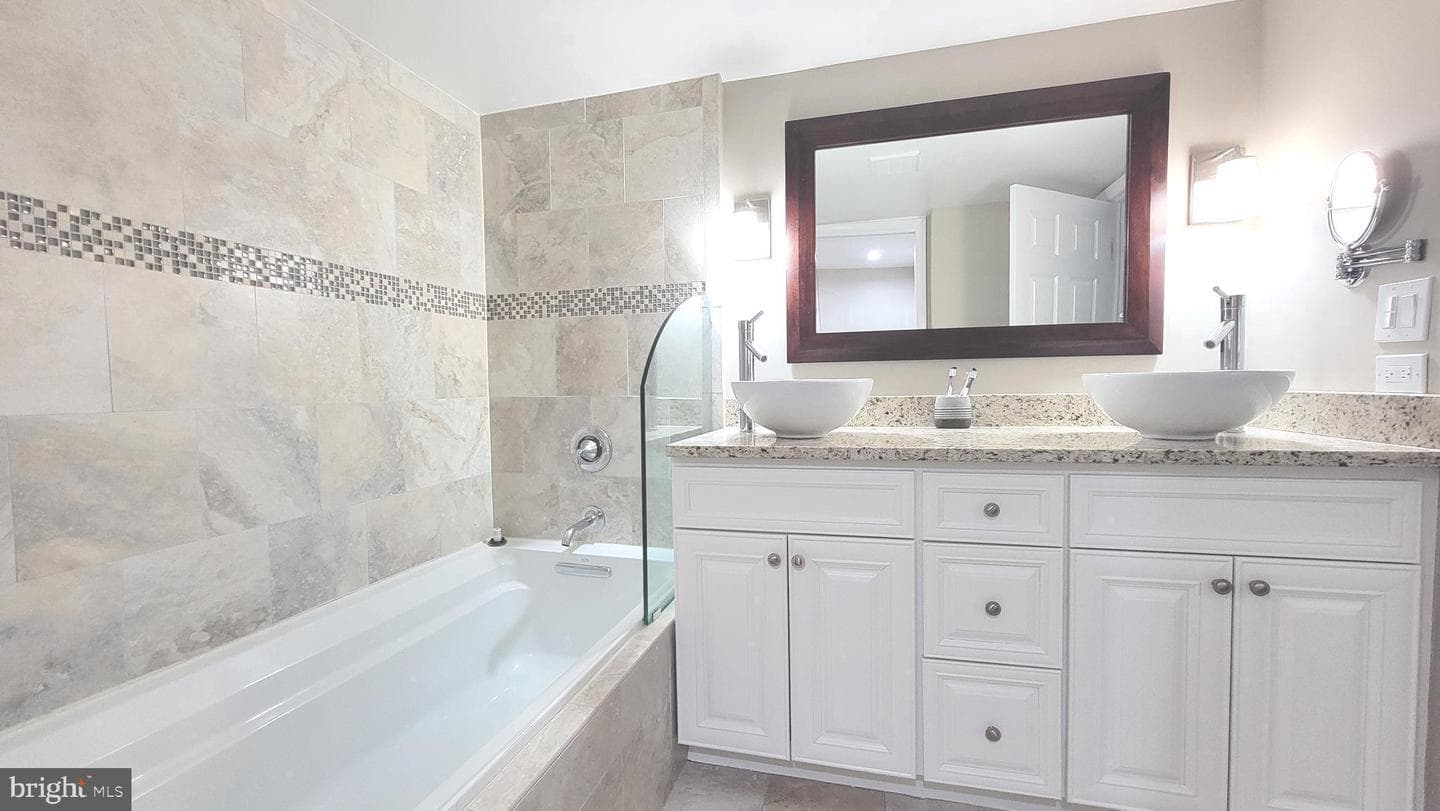 2111 Wisconsin Avenue NW #109 photo 26