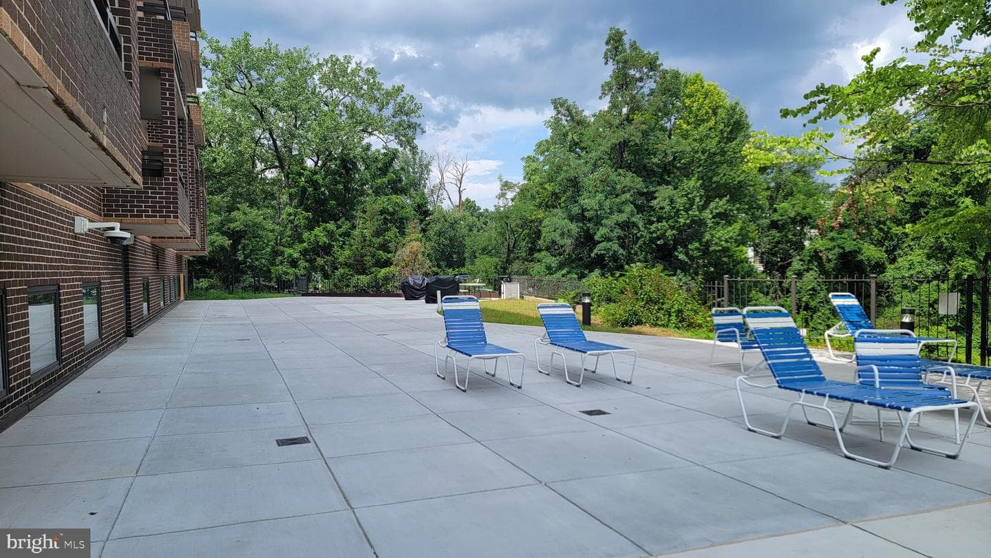 2111 Wisconsin Avenue NW #109 photo 37
