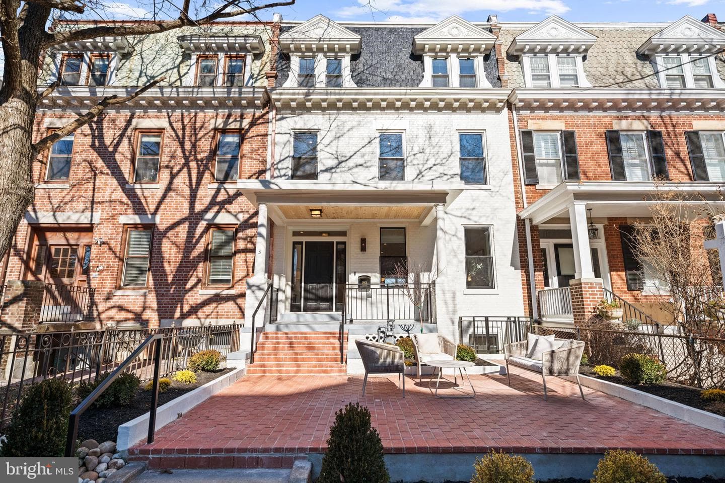 1863 Newton Street NW photo 1
