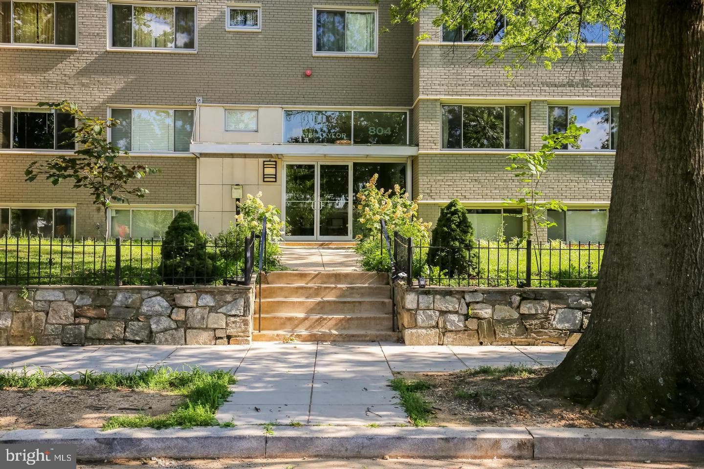 804 Taylor Street NW #201 photo 22