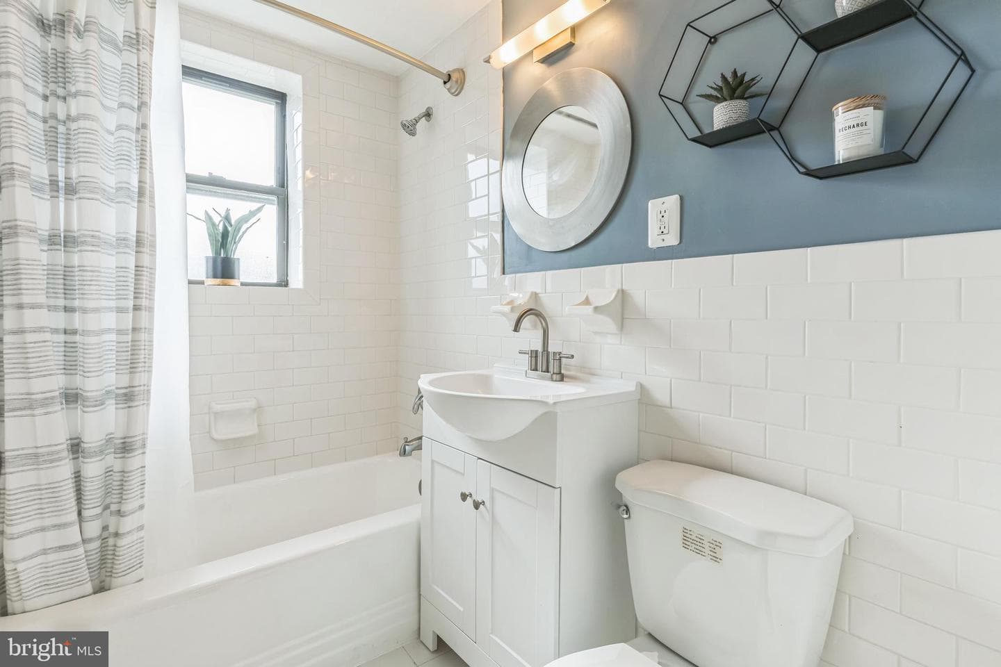212 Oakwood Street SE #218 photo 17