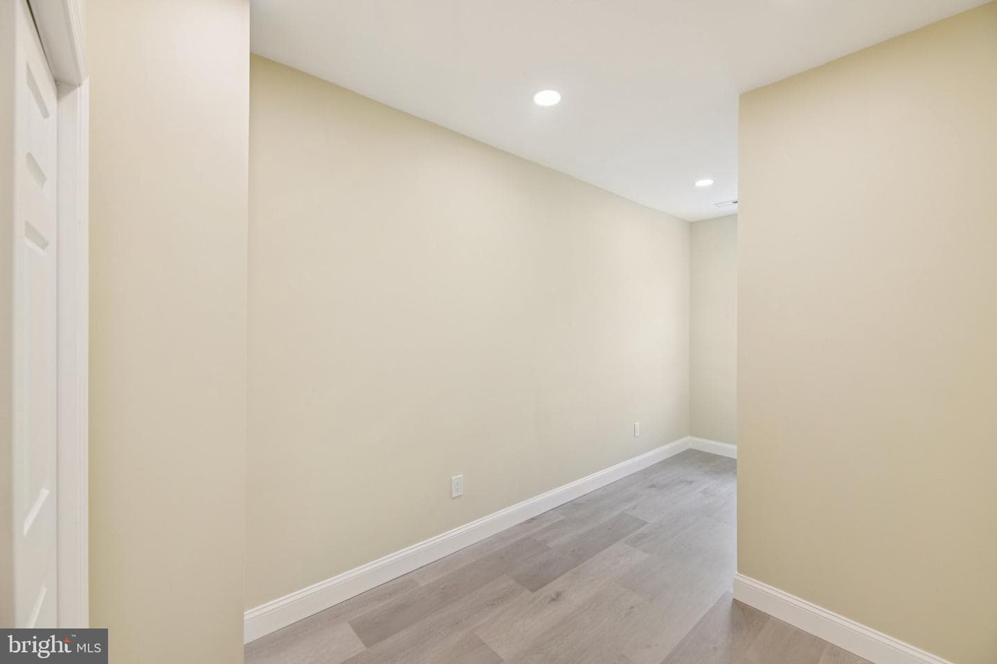 729 Madison Street NW photo 27