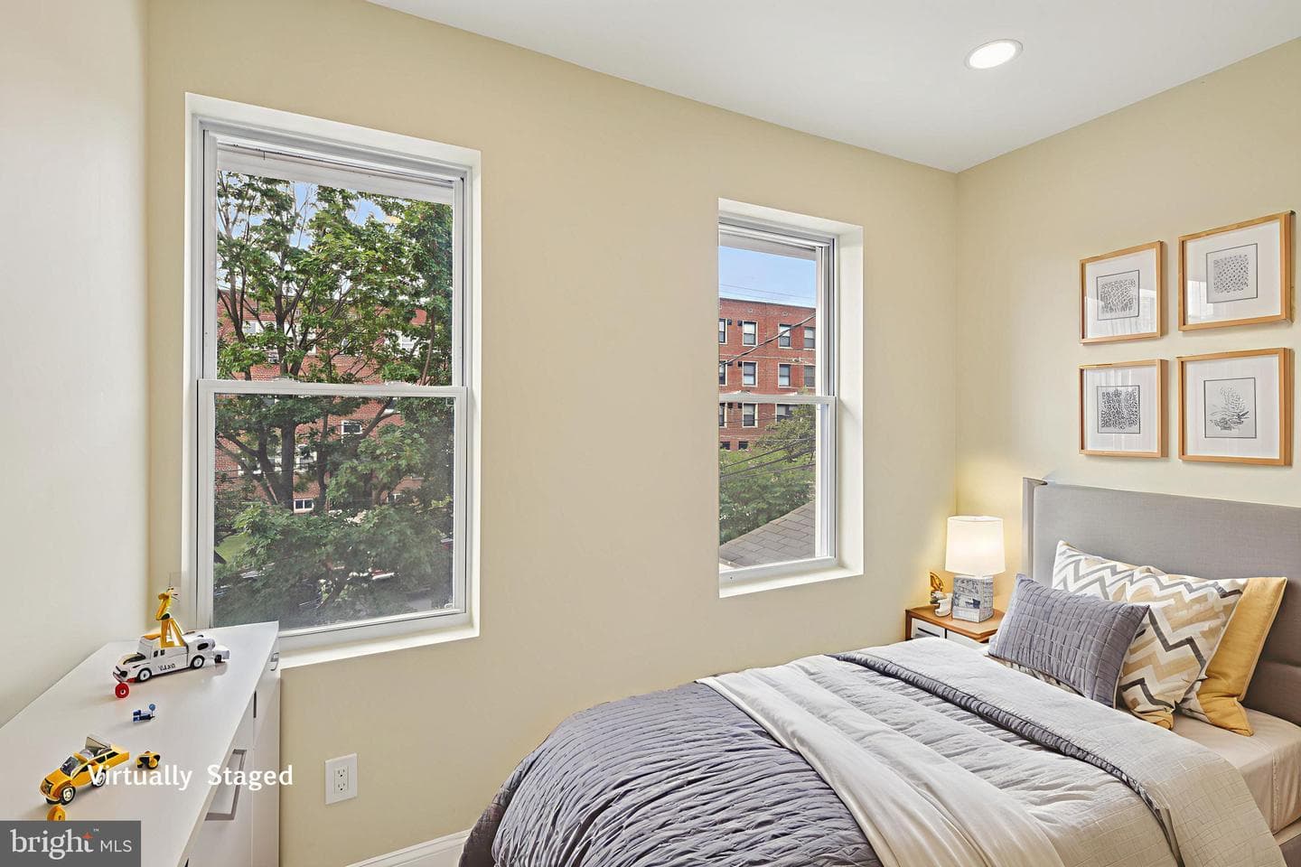 729 Madison Street NW photo 34