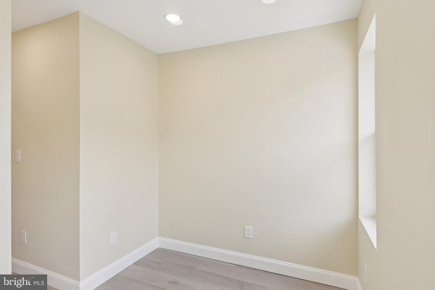 729 Madison Street NW photo 36