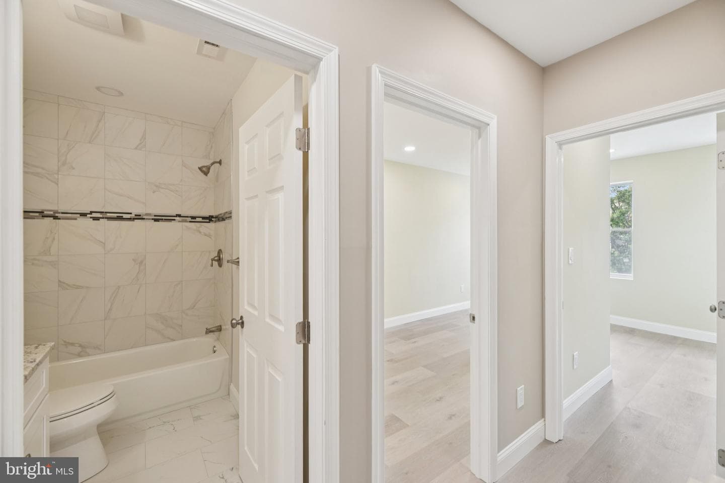 729 Madison Street NW photo 37