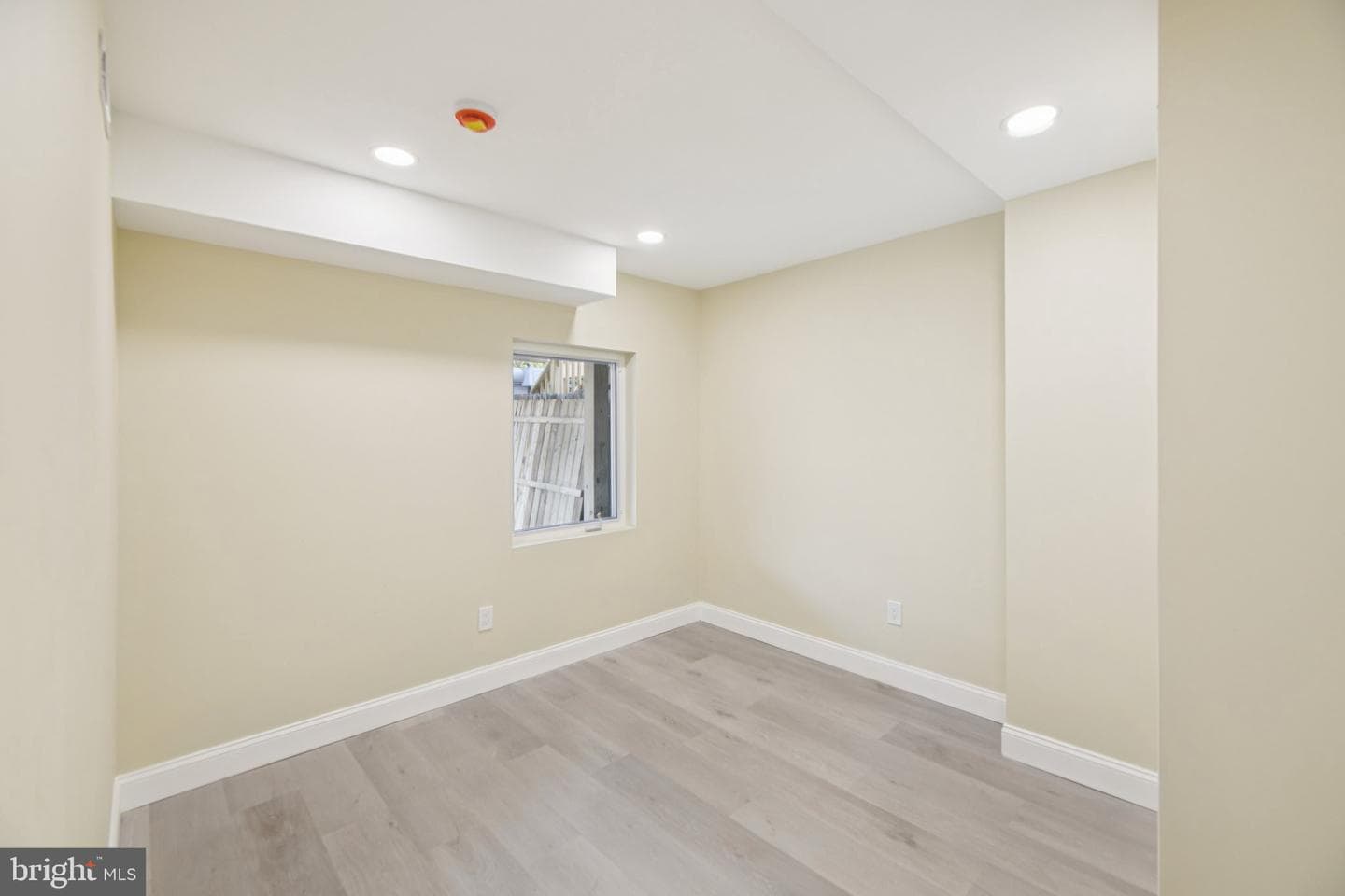 729 Madison Street NW photo 39